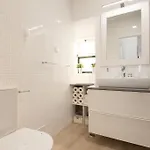 White Tiles In Center * Lizbona