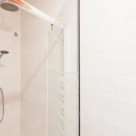 Appartement White Tiles In Center Lisboa