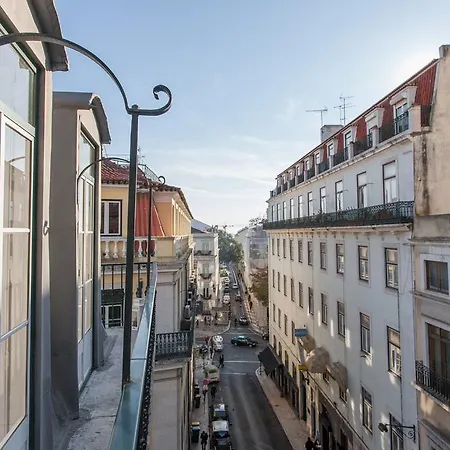 White Tiles In Center 公寓 *